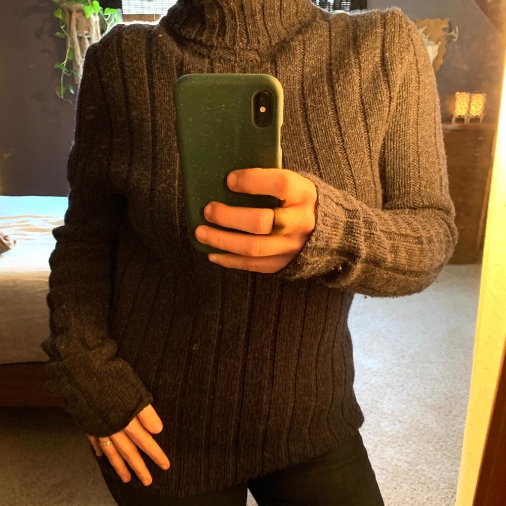 Vintage A&F Lambswool Turtleneck Sweater - Picture 2 of 6